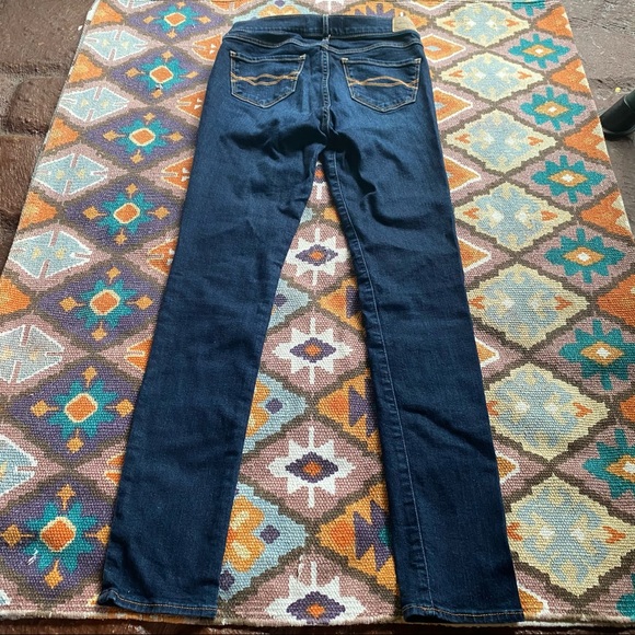 Girl’s Abercrombie & Fitch Kids Jeans Size 16, but fit more like a 12/14 - Picture 4 of 7